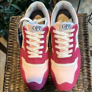 OPP FRANCE Women’s‎ Lace Up Suede Pink Rose Sneakers Size 9.5 new